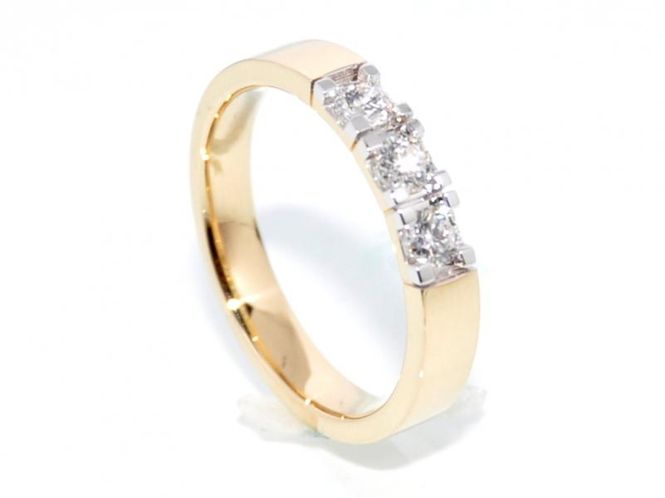 Hovedbilde Superdeal! Alliansering 3 diamanter 0.30 carat ...