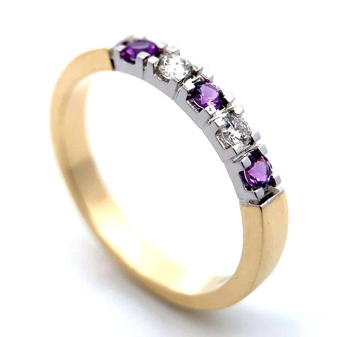 Hovedbilde Ametyst ring i gult gull 0.10 carat diamanter