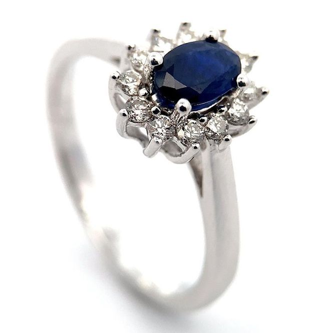 Hovedbilde Safir ring med 0.25 carat diamanter